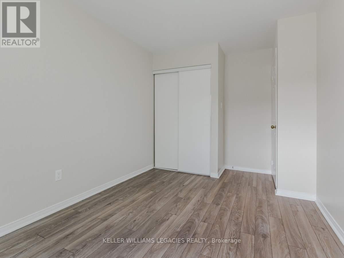 Photo 18 of 10 2370 Britannia Road W, Mississauga ON