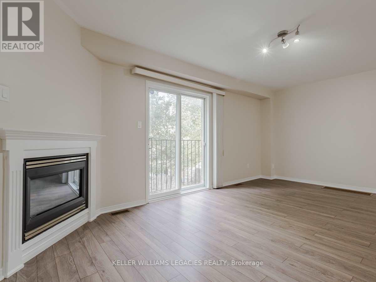 Photo 24 of 10 2370 Britannia Road W, Mississauga ON