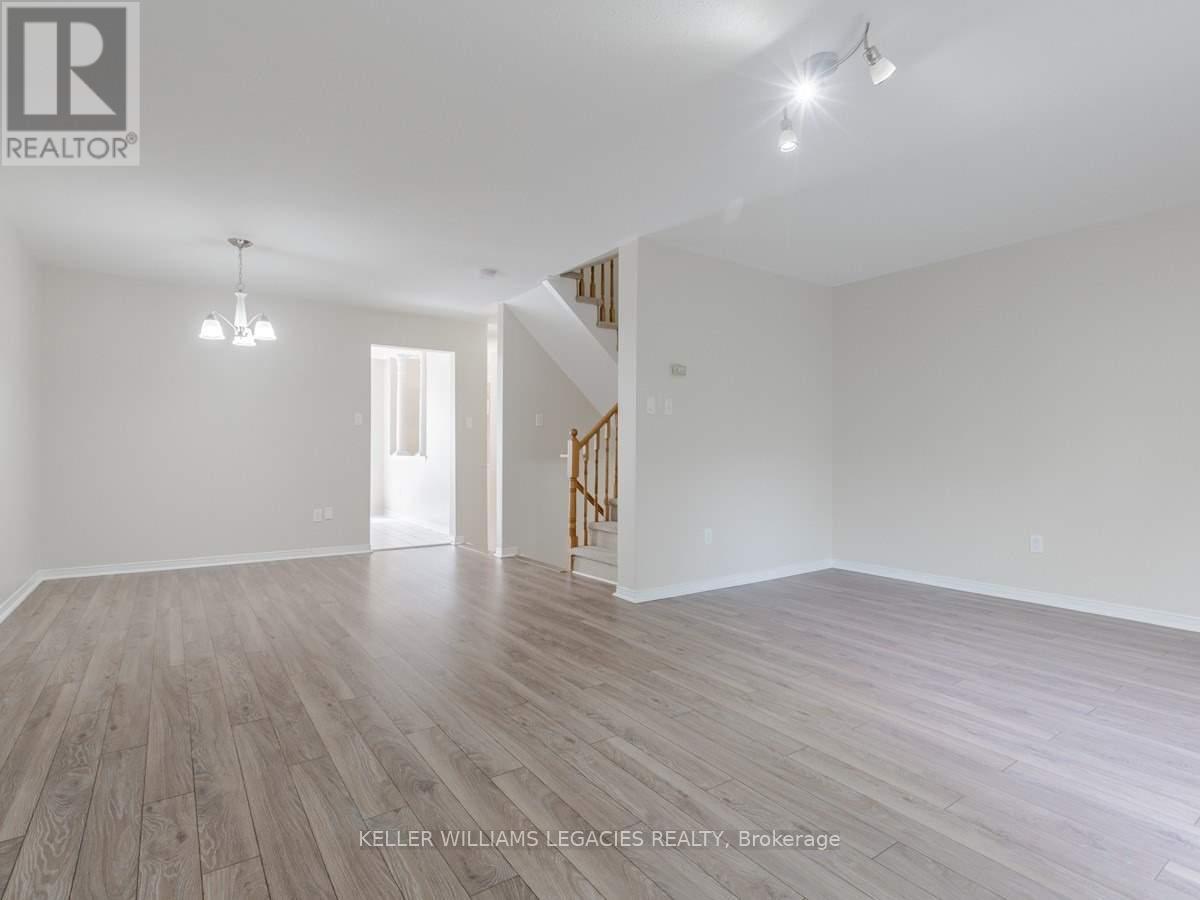 Photo 10 of 10 2370 Britannia Road W, Mississauga ON