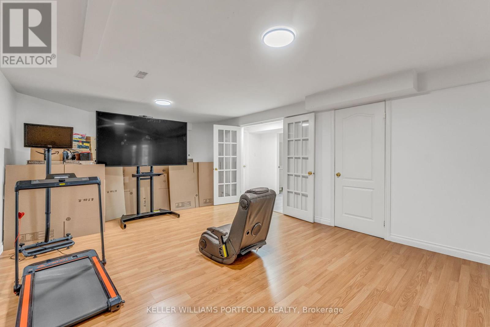 Photo 15 of 8 Vista View Court, Caledon ON