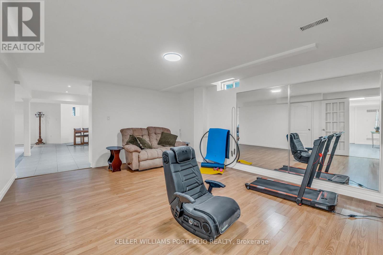 Photo 42 of 8 Vista View Court, Caledon ON