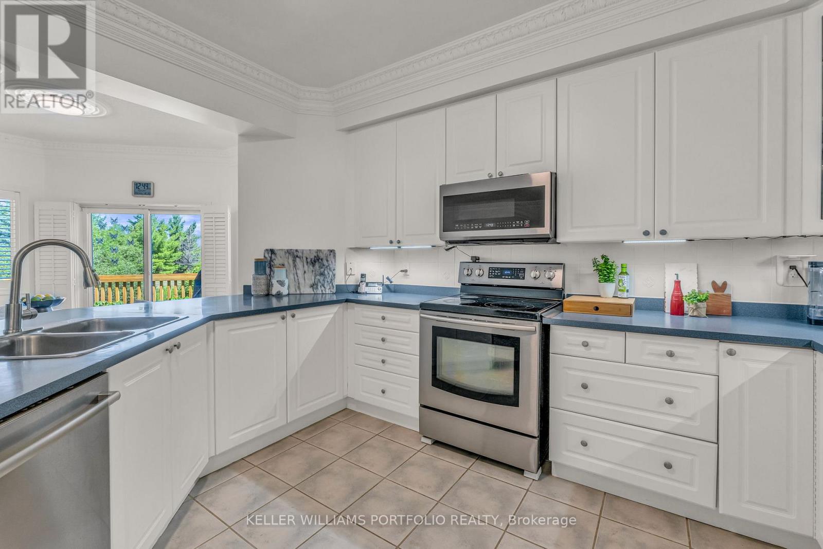 Photo 19 of 8 Vista View Court, Caledon ON