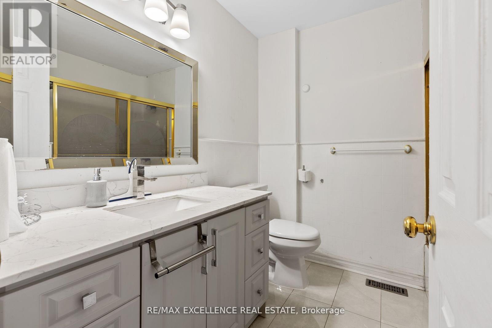 Photo 16 of 55 Rushmore Crescent, Brampton ON