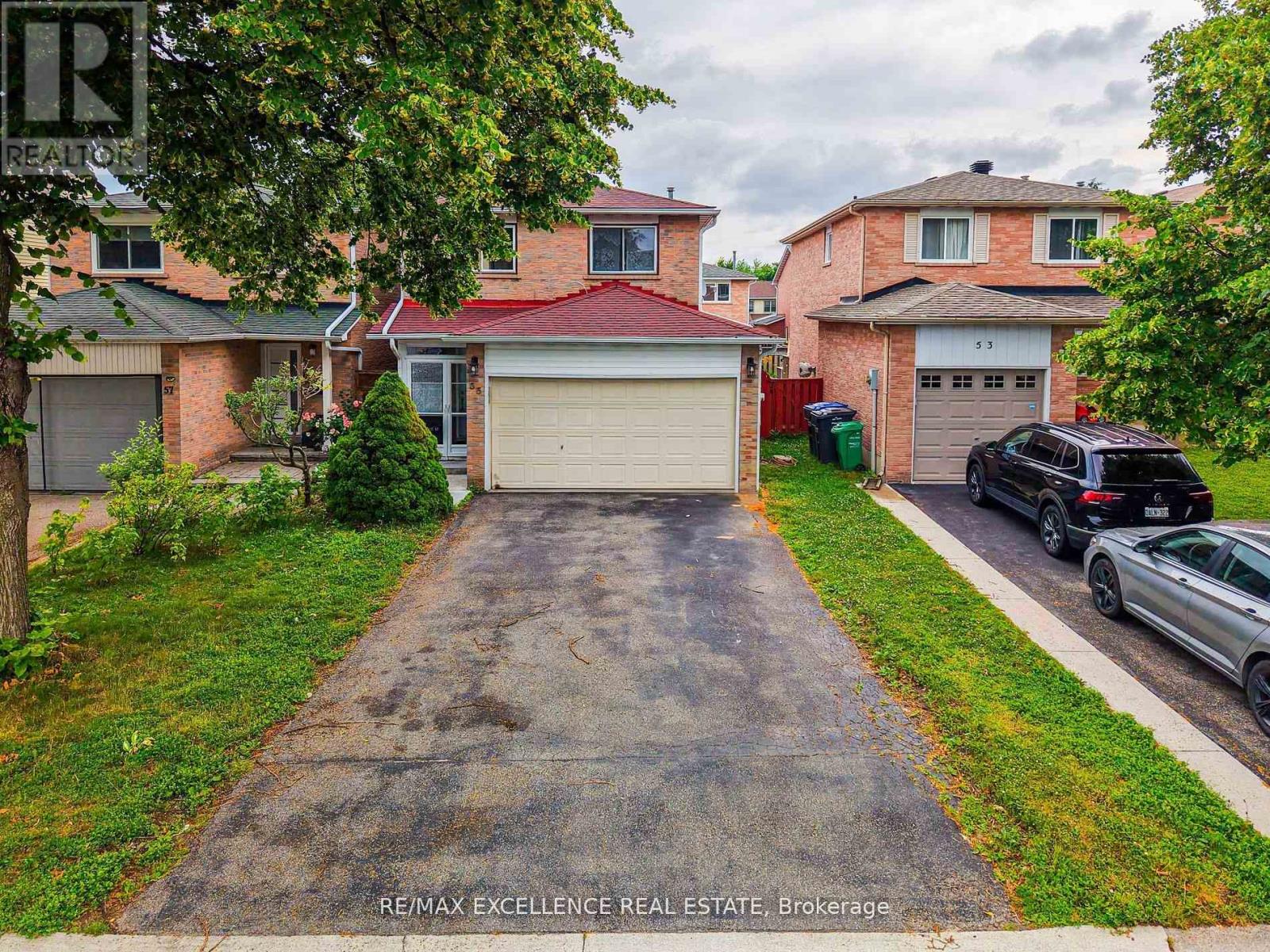 Photo 2 of 55 Rushmore Crescent, Brampton ON