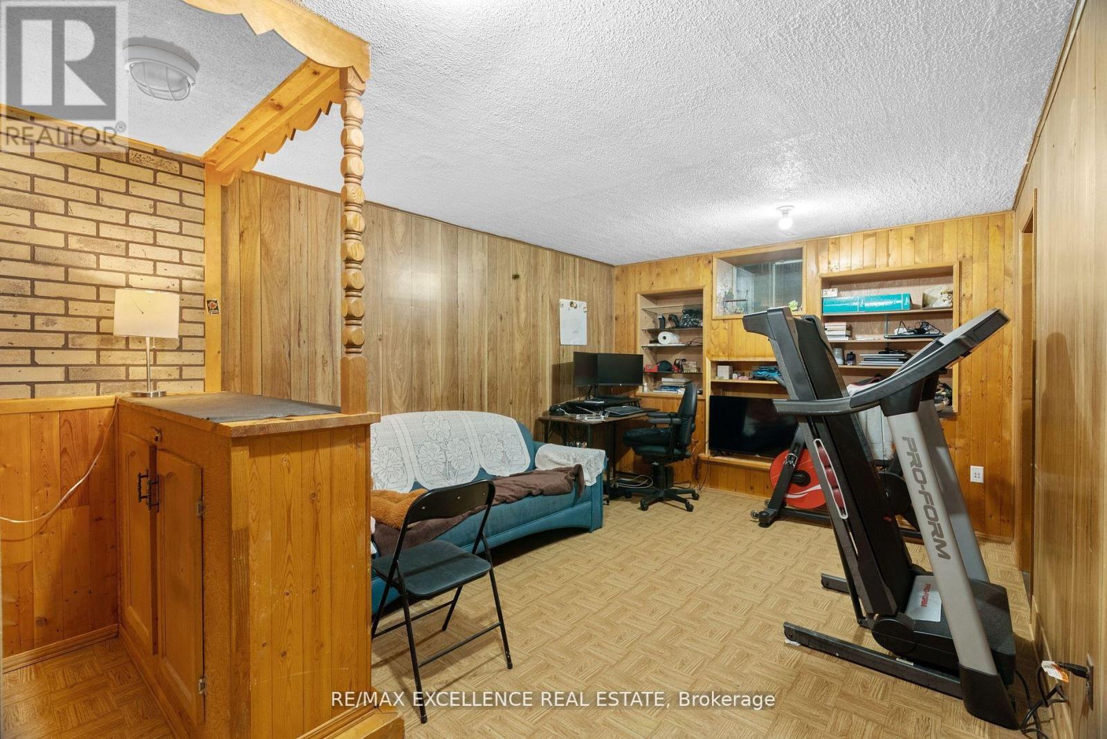 Photo 21 of 55 Rushmore Crescent, Brampton ON