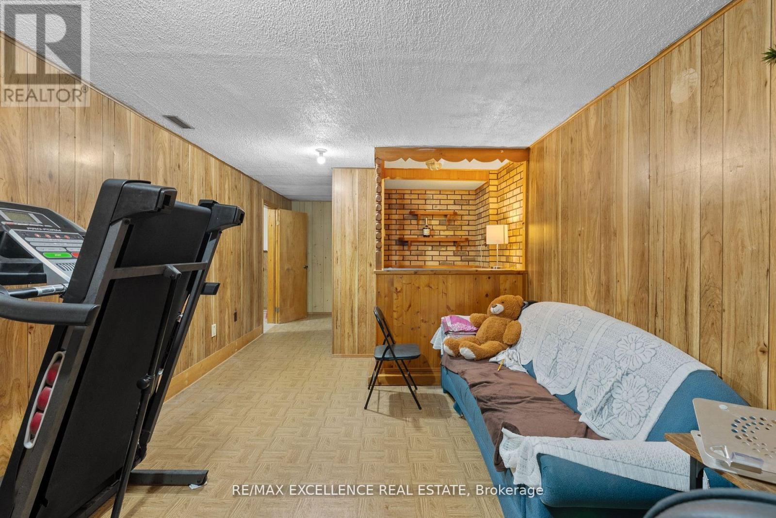 Photo 22 of 55 Rushmore Crescent, Brampton ON