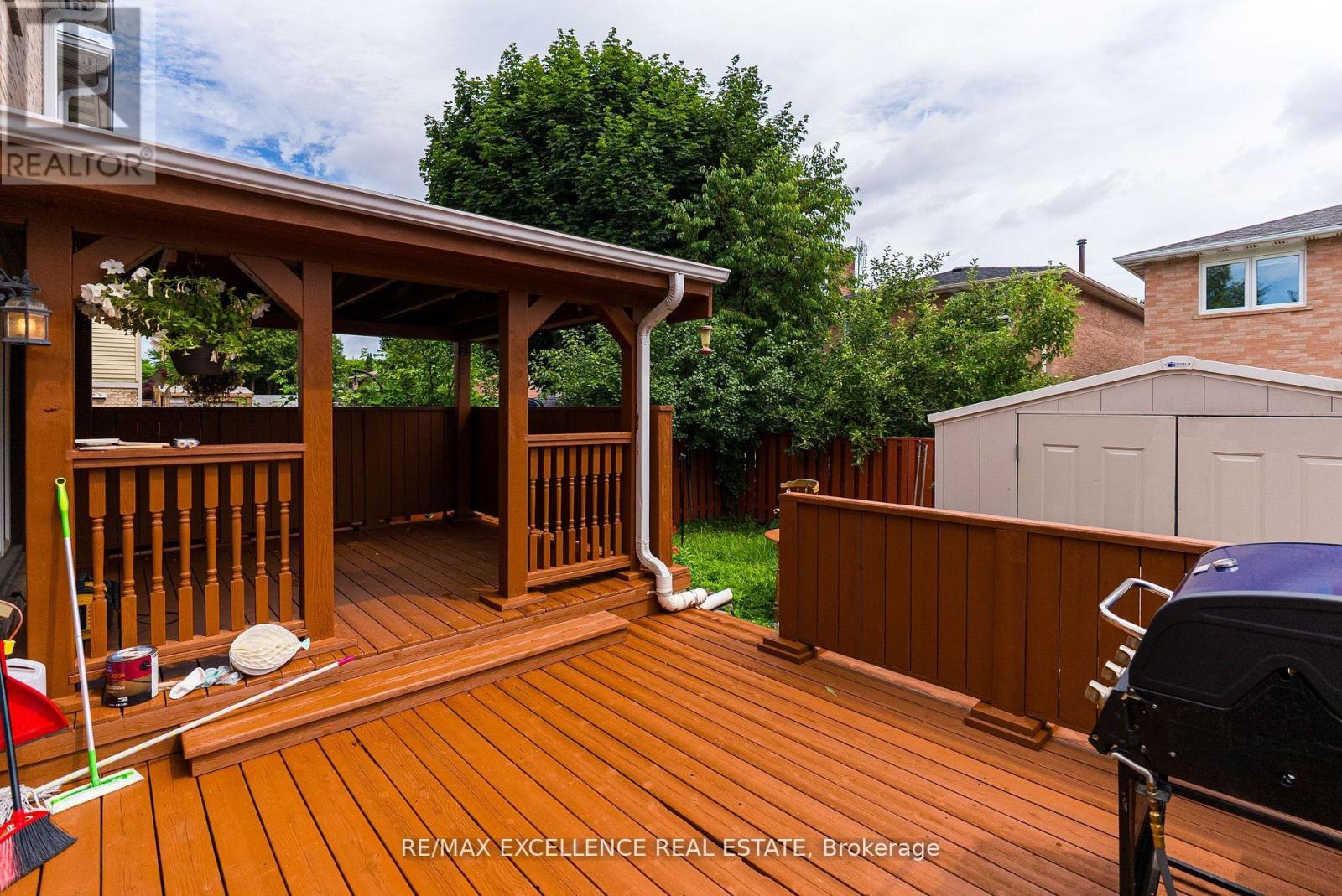 Photo 25 of 55 Rushmore Crescent, Brampton ON