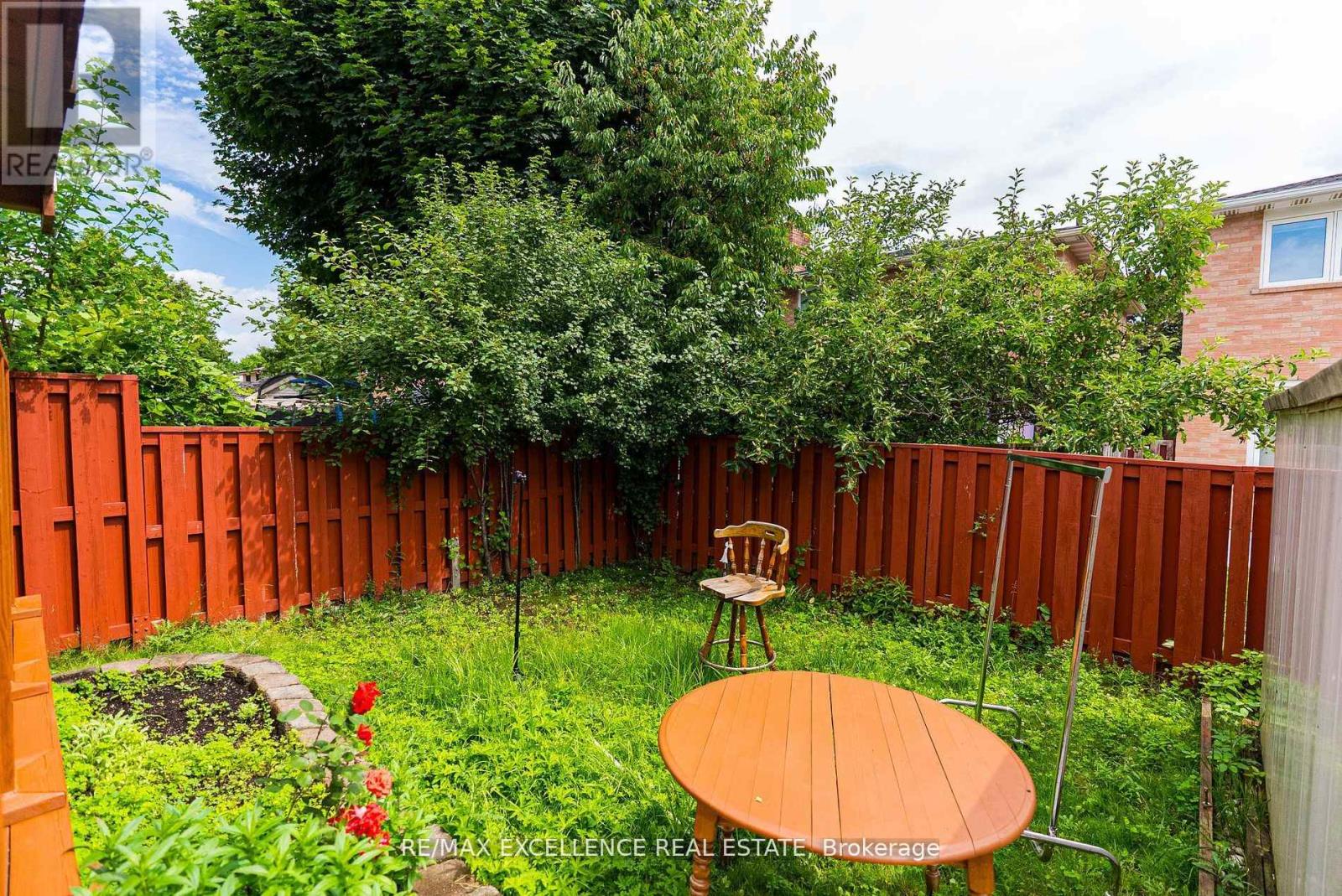 Photo 30 of 55 Rushmore Crescent, Brampton ON