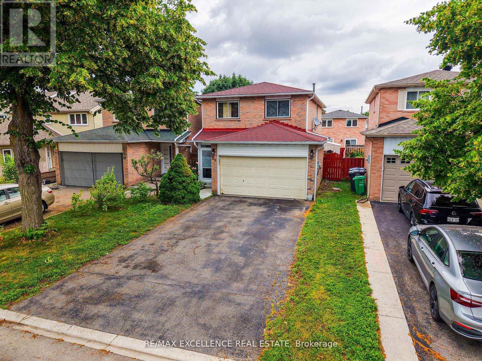 Photo 33 of 55 Rushmore Crescent, Brampton ON