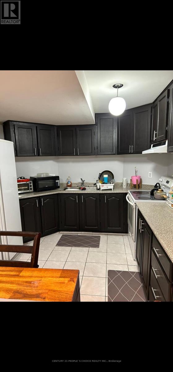 Photo 8 of Bsmt 3685 Waterfall Crescent, Mississauga ON