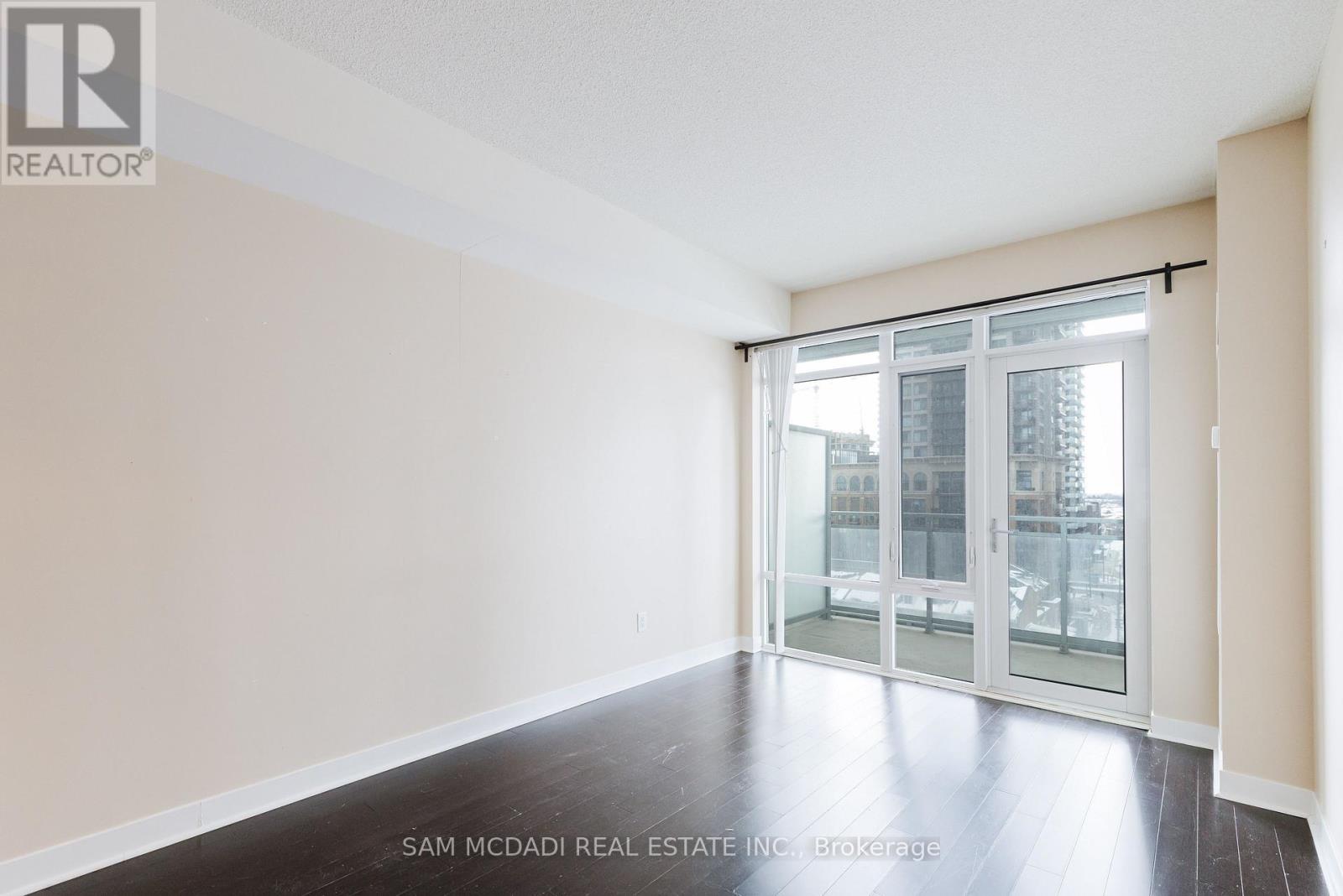 Photo 7 of 707 360 Square One Drive N, Mississauga ON