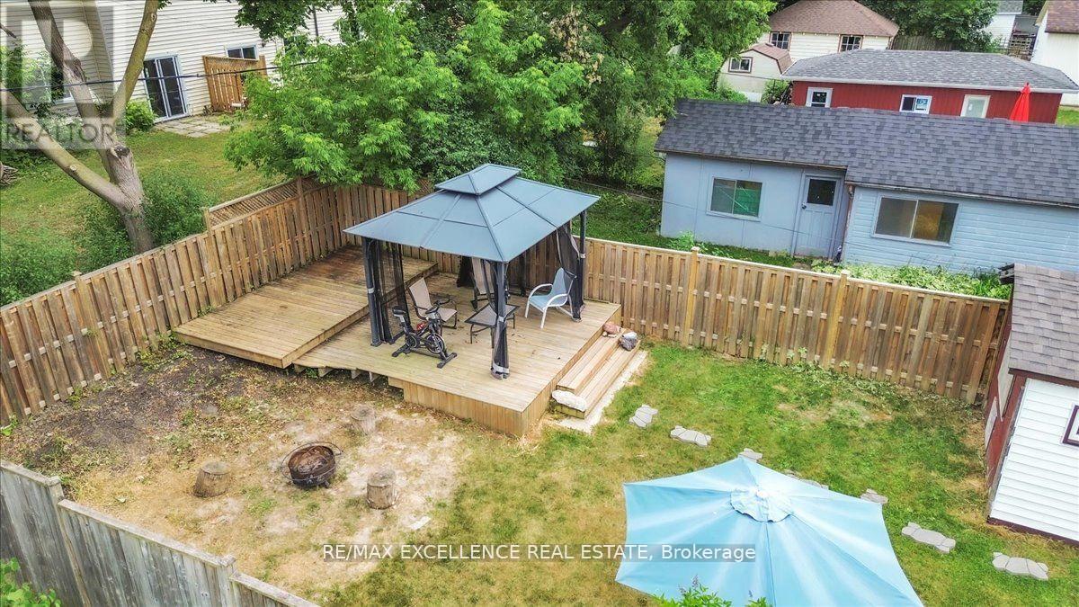 Photo 37 of 626 Downie Street, Peterborough Central ON