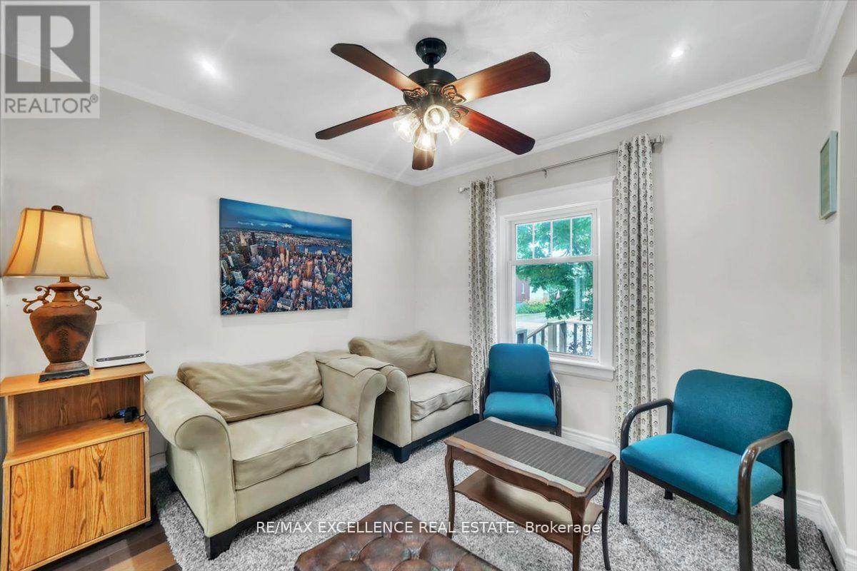 Photo 15 of 626 Downie Street, Peterborough Central ON