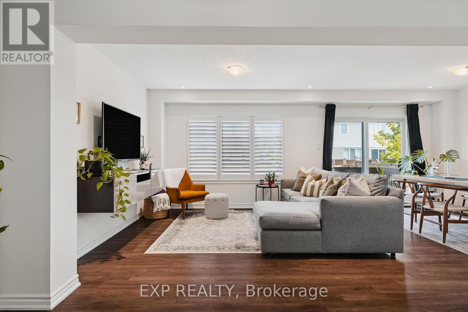Photo 4 of 242 Waterbrook Lane, Kitchener ON