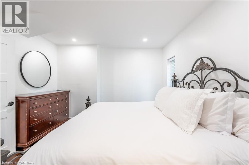 Photo 8 of 238 West 15th Street, Hamilton ON