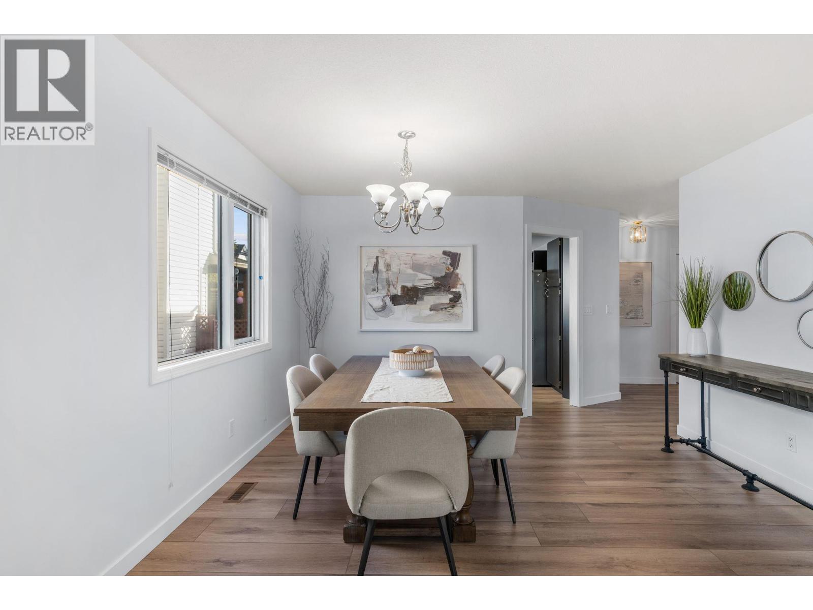 Photo 7 of 2050 Zinnia Road, Kelowna BC