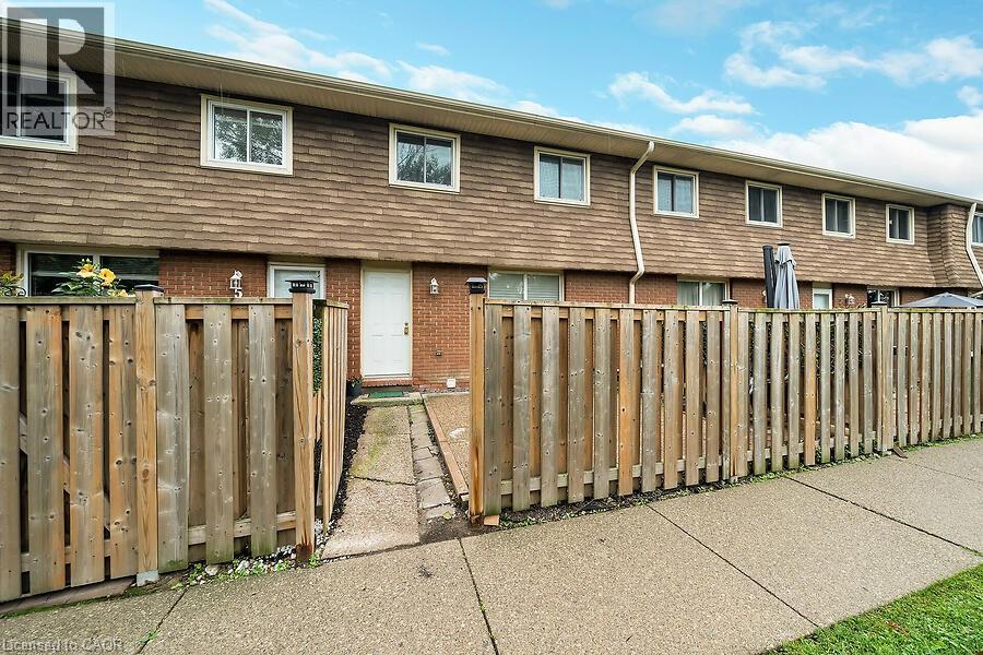 Photo 9 of 1015 Upper Gage Avenue Unit 4, Hamilton ON