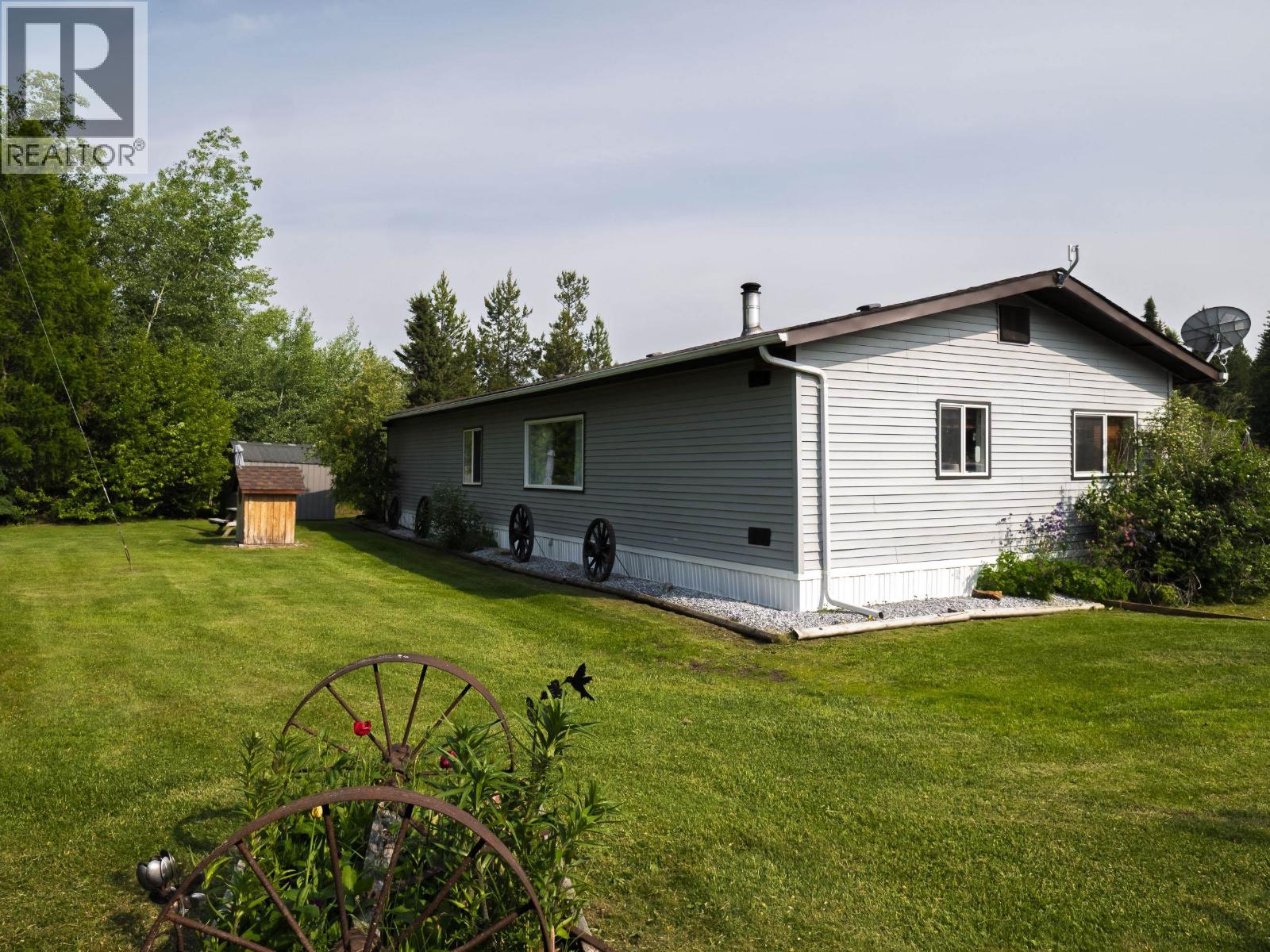 Photo 4 of 23700 W Red Rock Road, Prince George BC