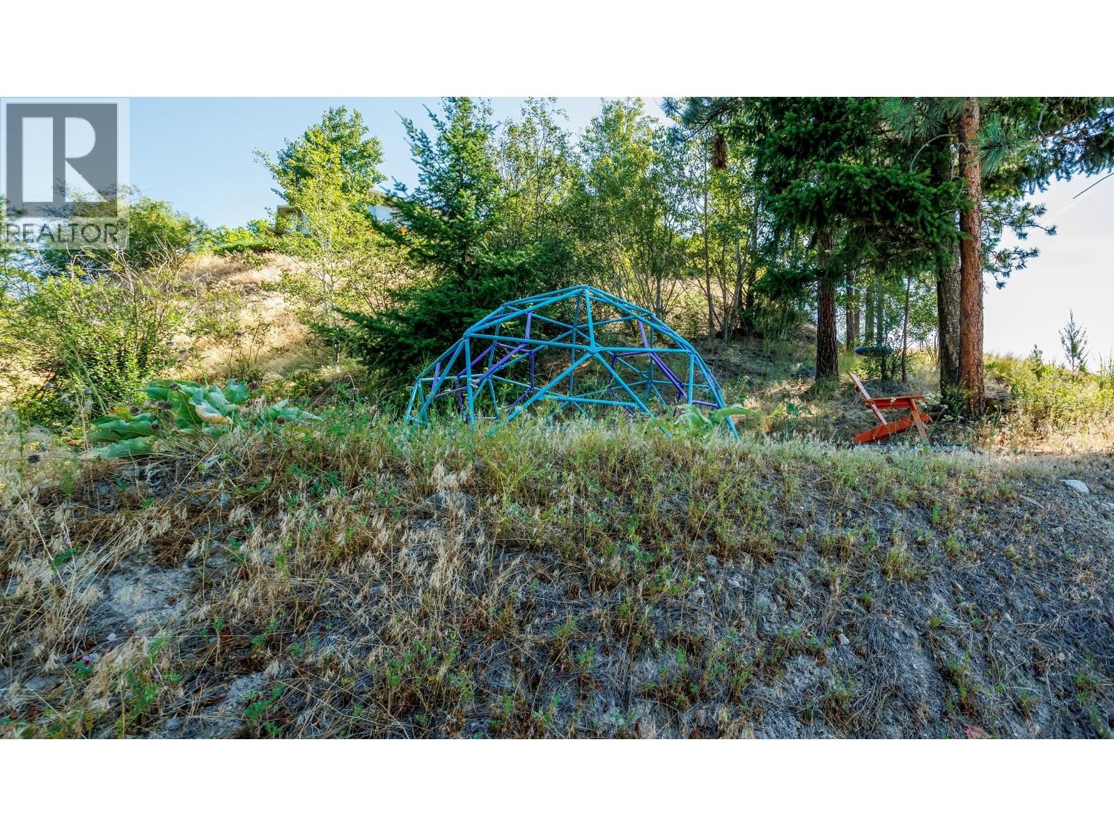  2052 Sunview Drive, West Kelowna
