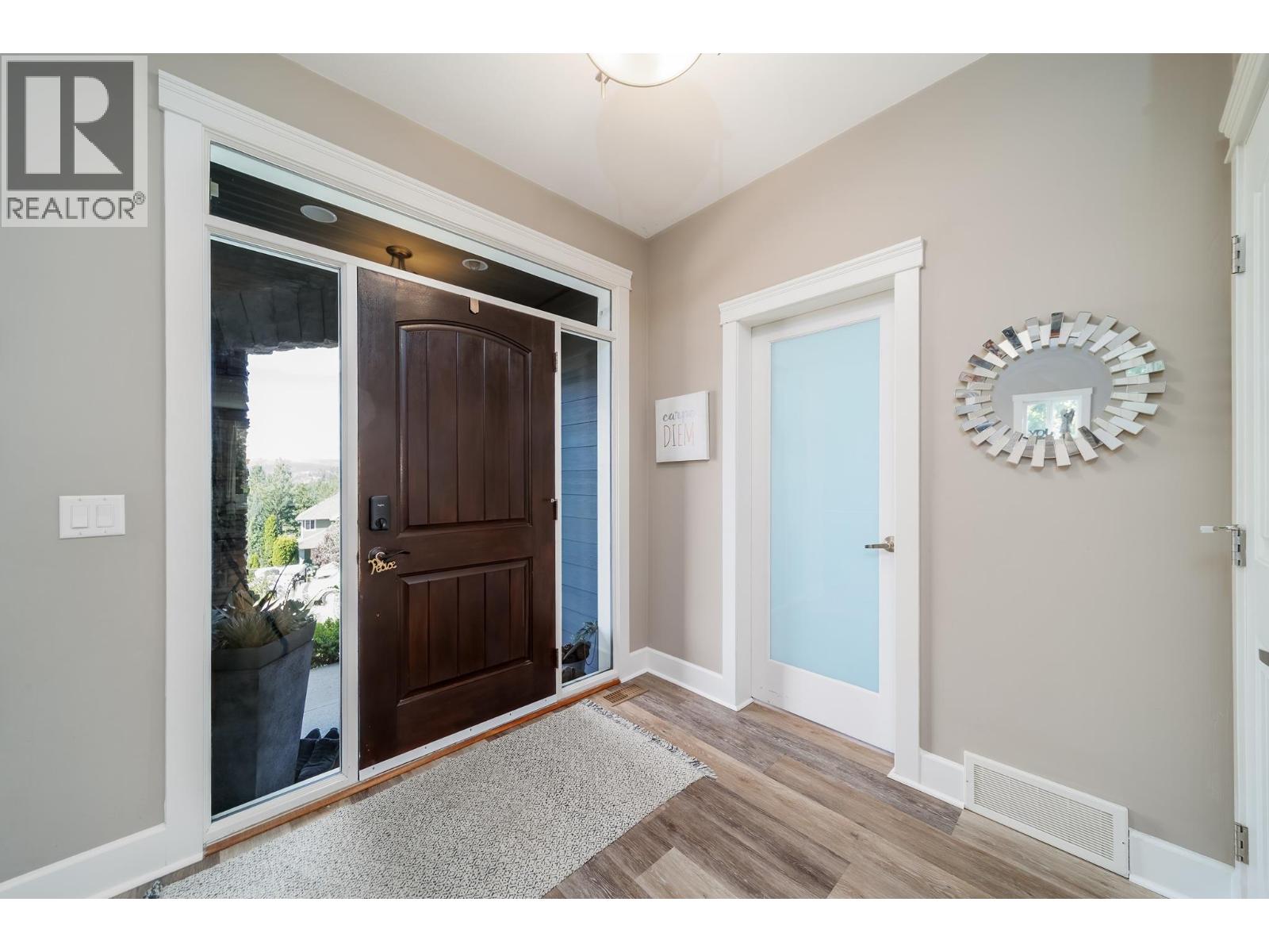  2052 Sunview Drive, West Kelowna