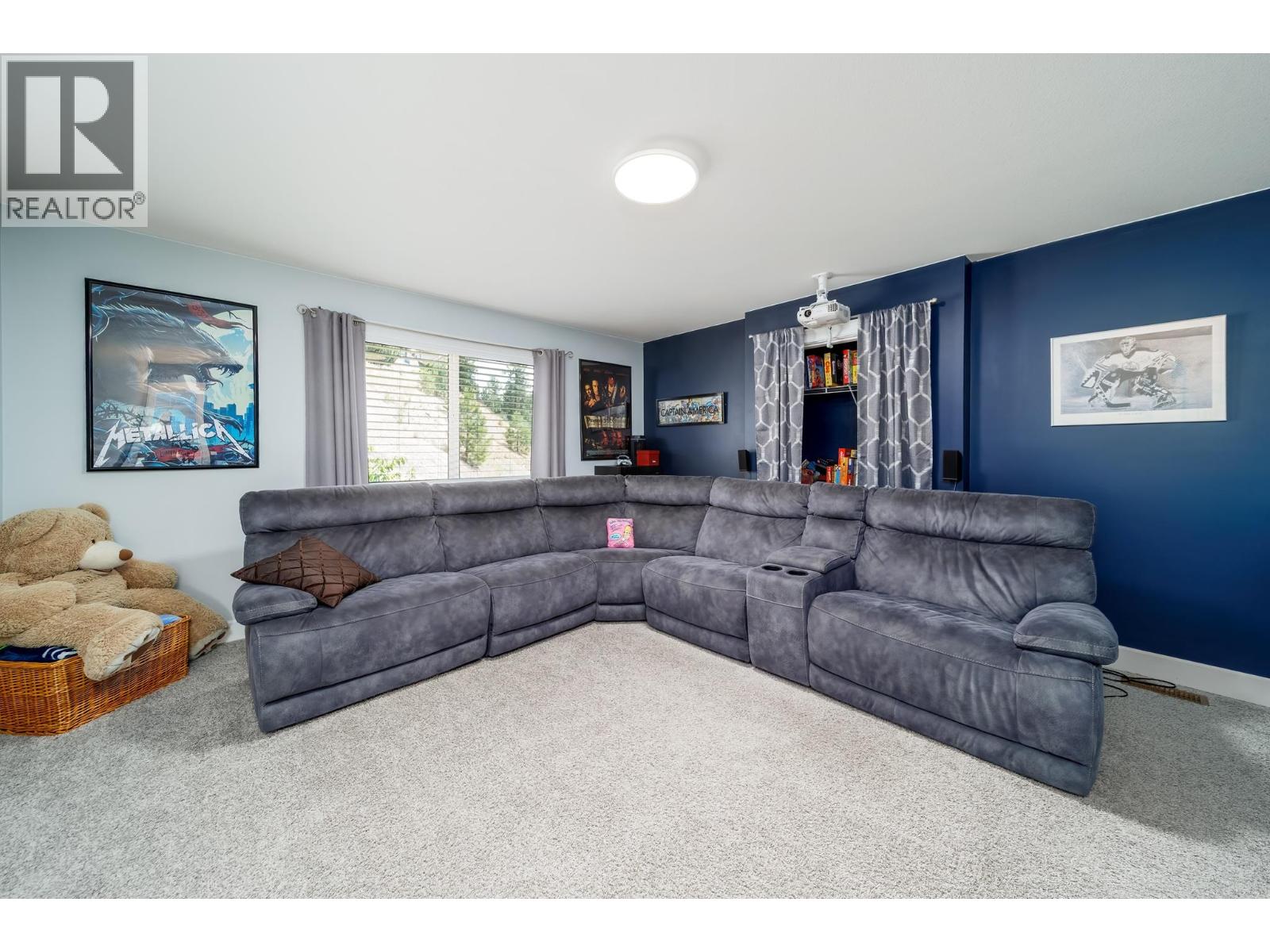  2052 Sunview Drive, West Kelowna