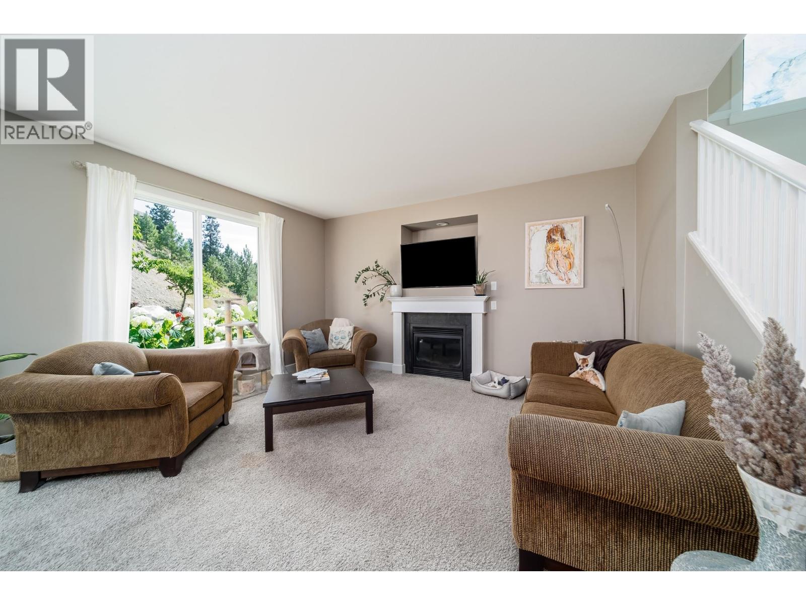  2052 Sunview Drive, West Kelowna