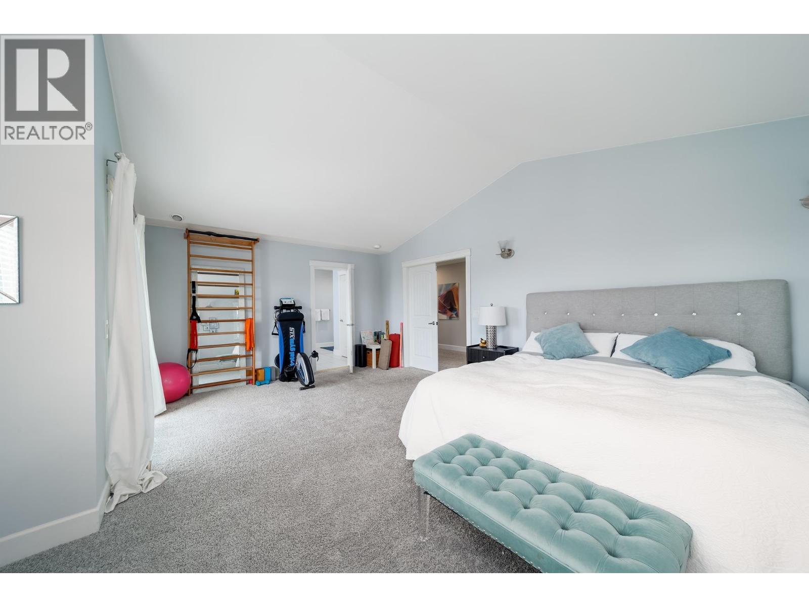  2052 Sunview Drive, West Kelowna