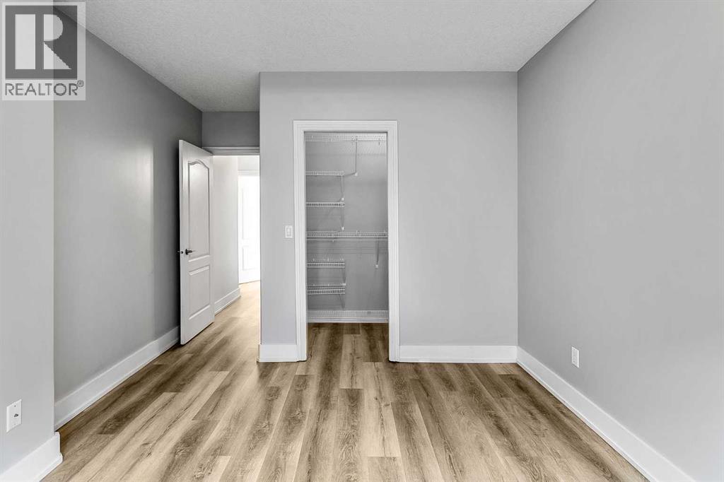Single Family House for Sale in    Street SW Lower Mount Royal Calgary 