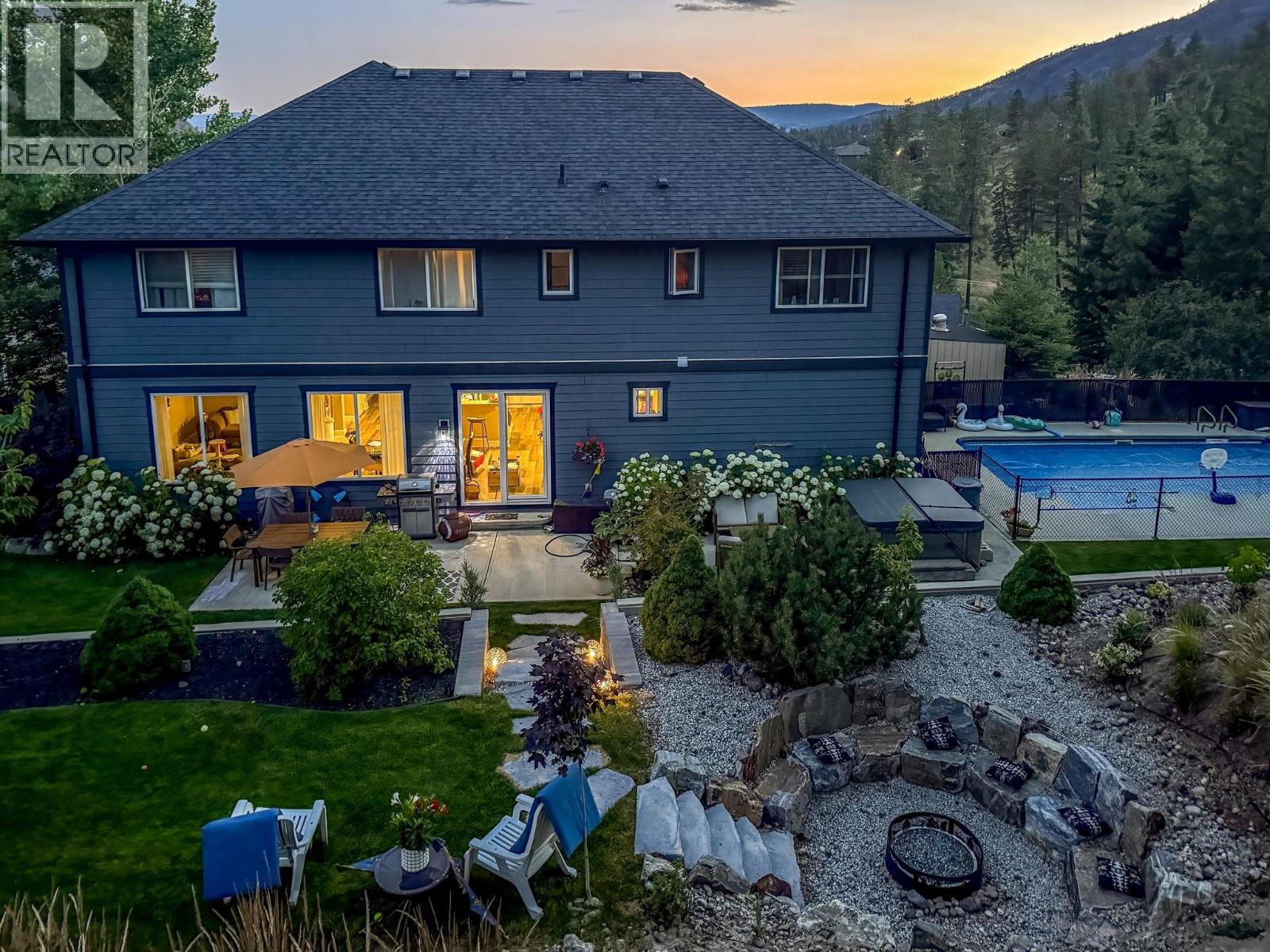  2052 Sunview Drive, West Kelowna