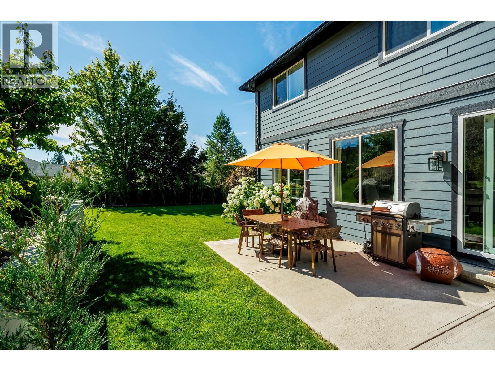  2052 Sunview Drive, West Kelowna