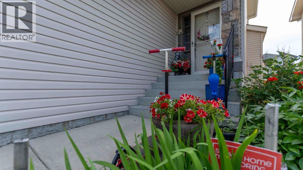 Photo 4 of 87 Kincora Drive Nw, Calgary AB