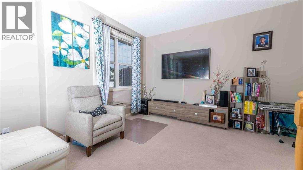 Photo 15 of 87 Kincora Drive Nw, Calgary AB