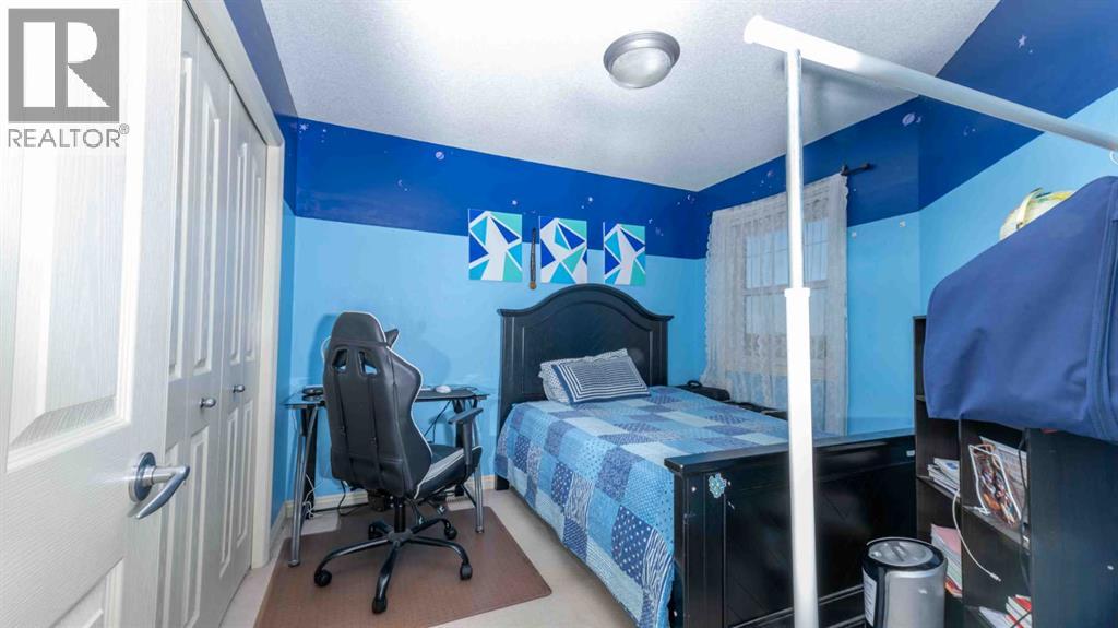 Photo 8 of 87 Kincora Drive Nw, Calgary AB