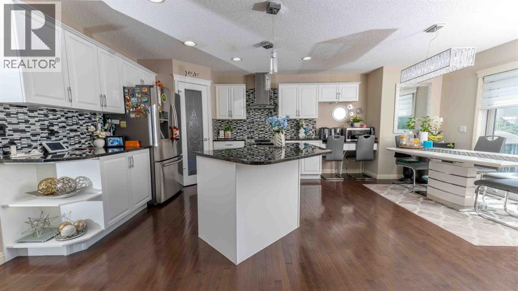 Photo 41 of 87 Kincora Drive Nw, Calgary AB
