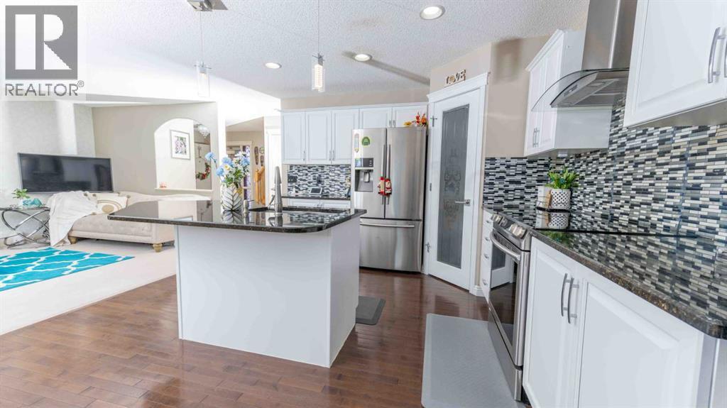 Photo 42 of 87 Kincora Drive Nw, Calgary AB