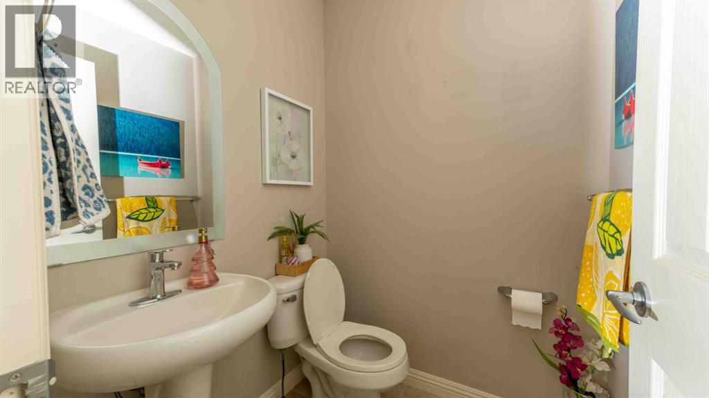 Photo 3 of 87 Kincora Drive Nw, Calgary AB