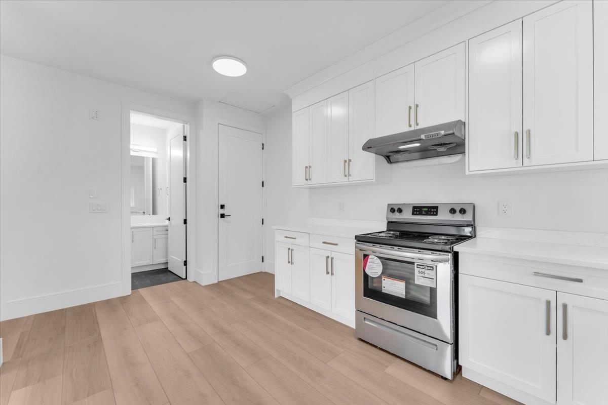 Photo 17 of 23820 Old Yale Road, Langley BC