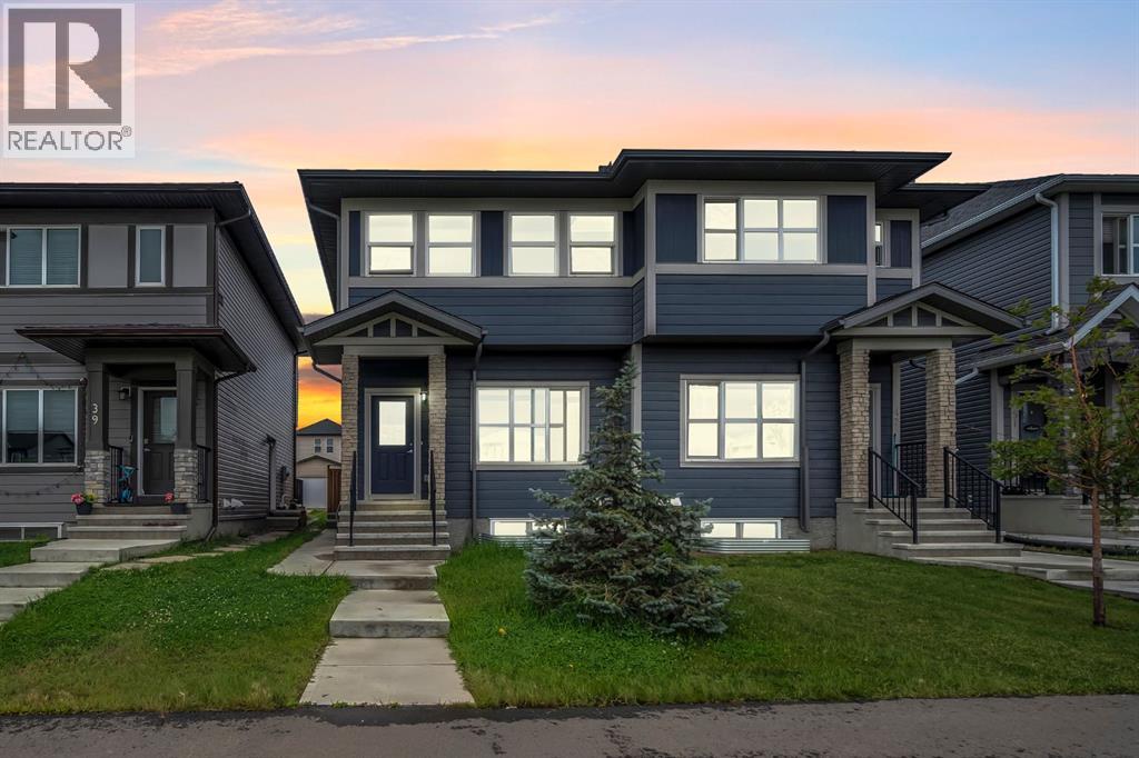 43 Cornerbrook Gate NE, Calgary, Alberta