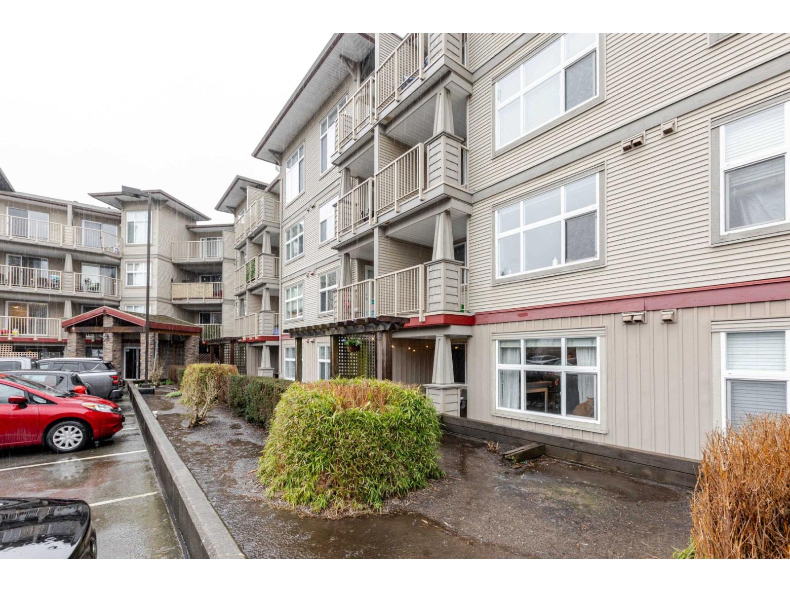 Photo 32 of 105 2515 Park Drive, Abbotsford BC