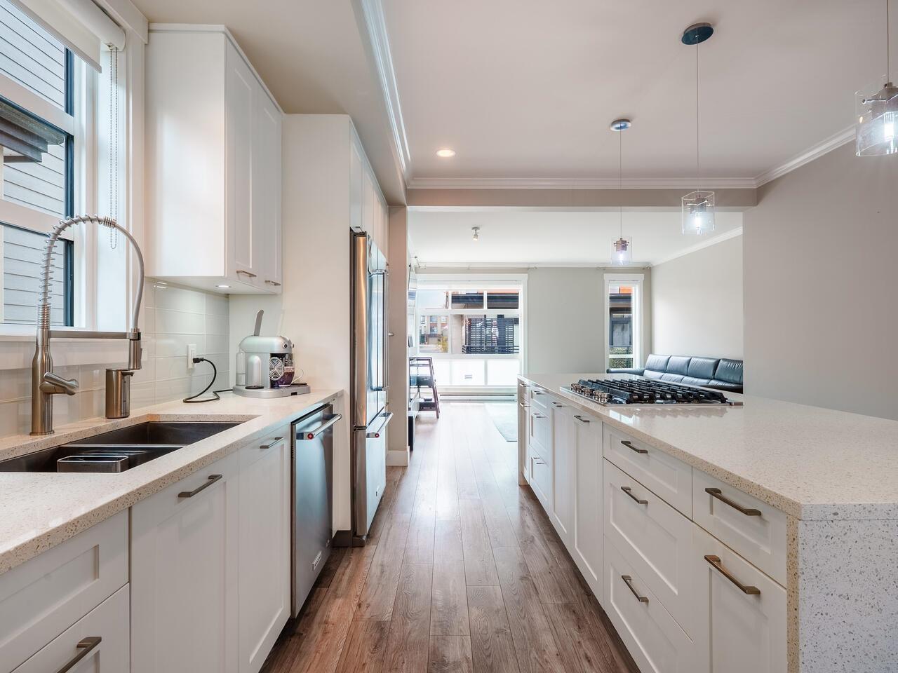 Photo 12 of 28 16488 64 Avenue, Surrey BC
