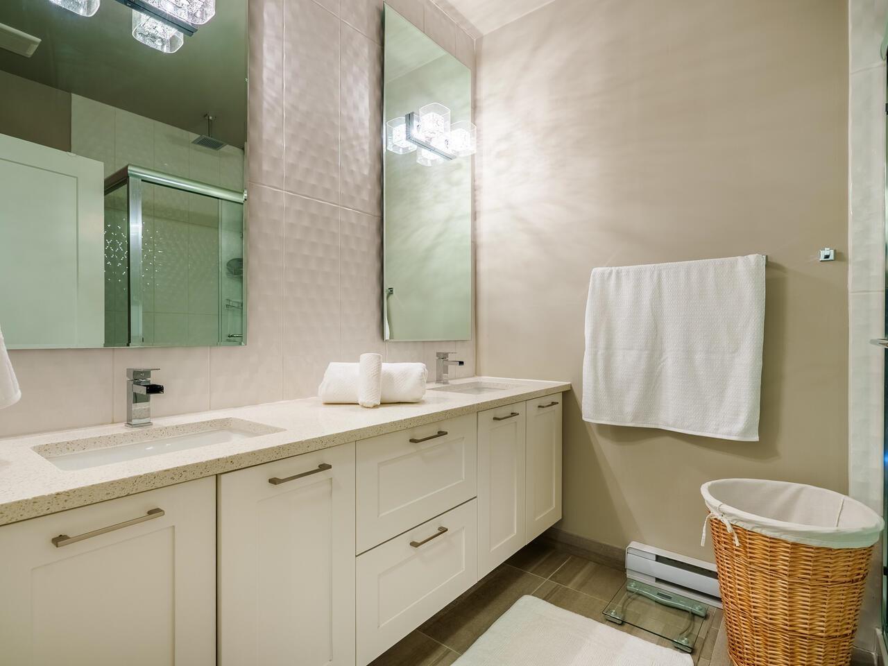 Photo 6 of 28 16488 64 Avenue, Surrey BC