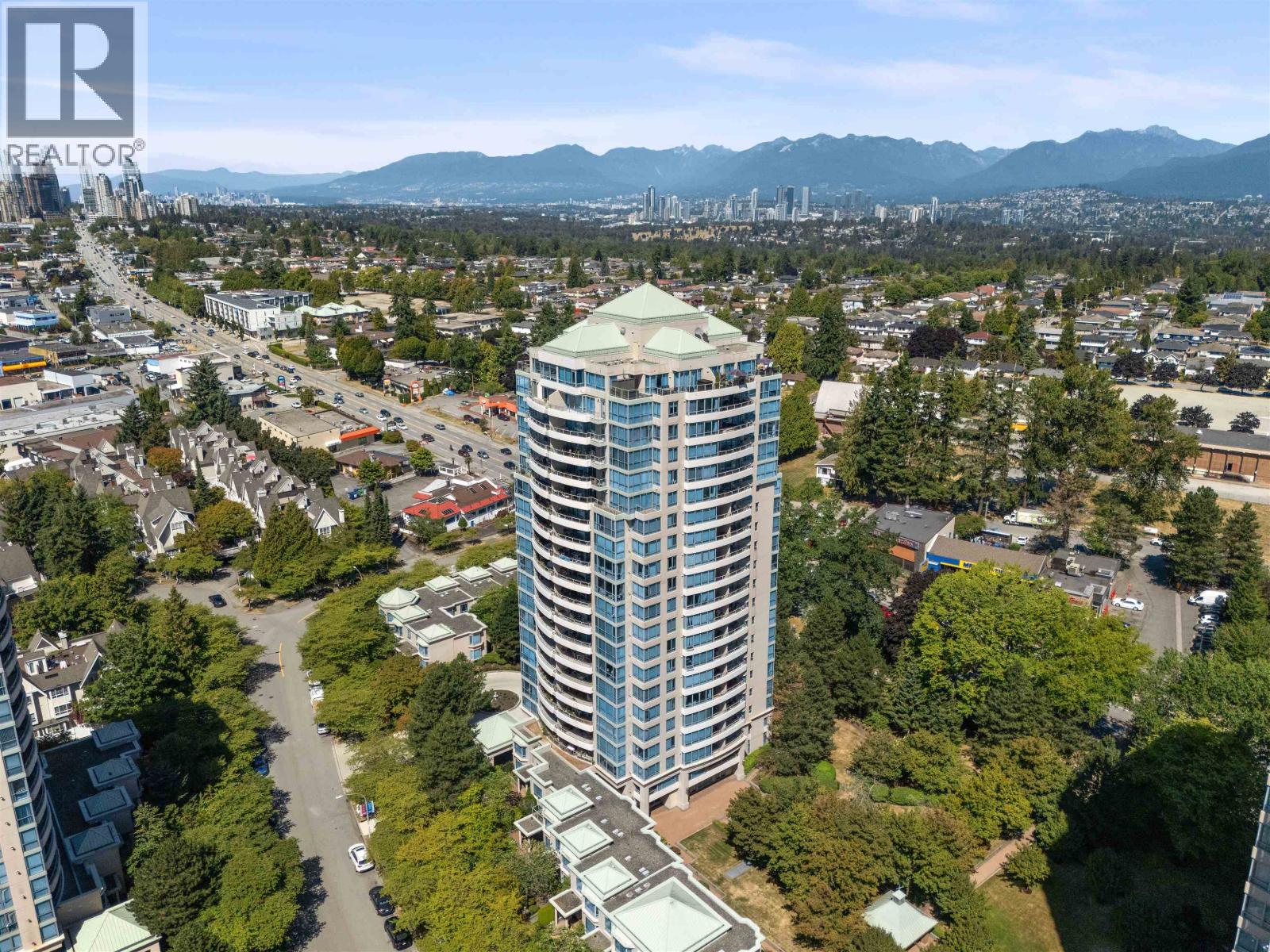 Photo 38 of 1203 6611 Southoaks Crescent, Burnaby BC