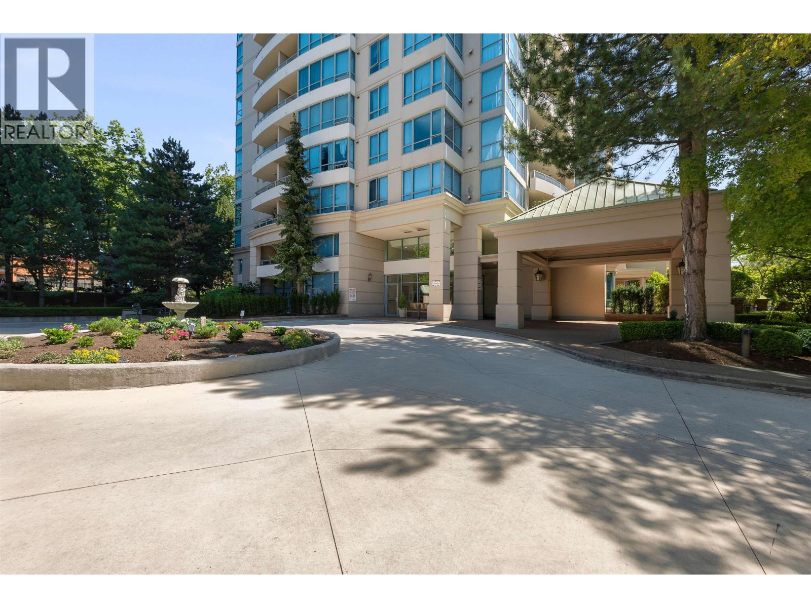 Photo 29 of 1203 6611 Southoaks Crescent, Burnaby BC