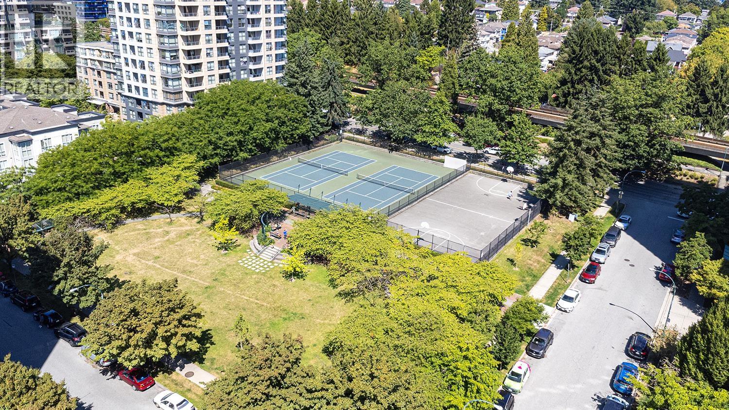 Photo 11 of 308 3520 Crowley Drive, Vancouver BC