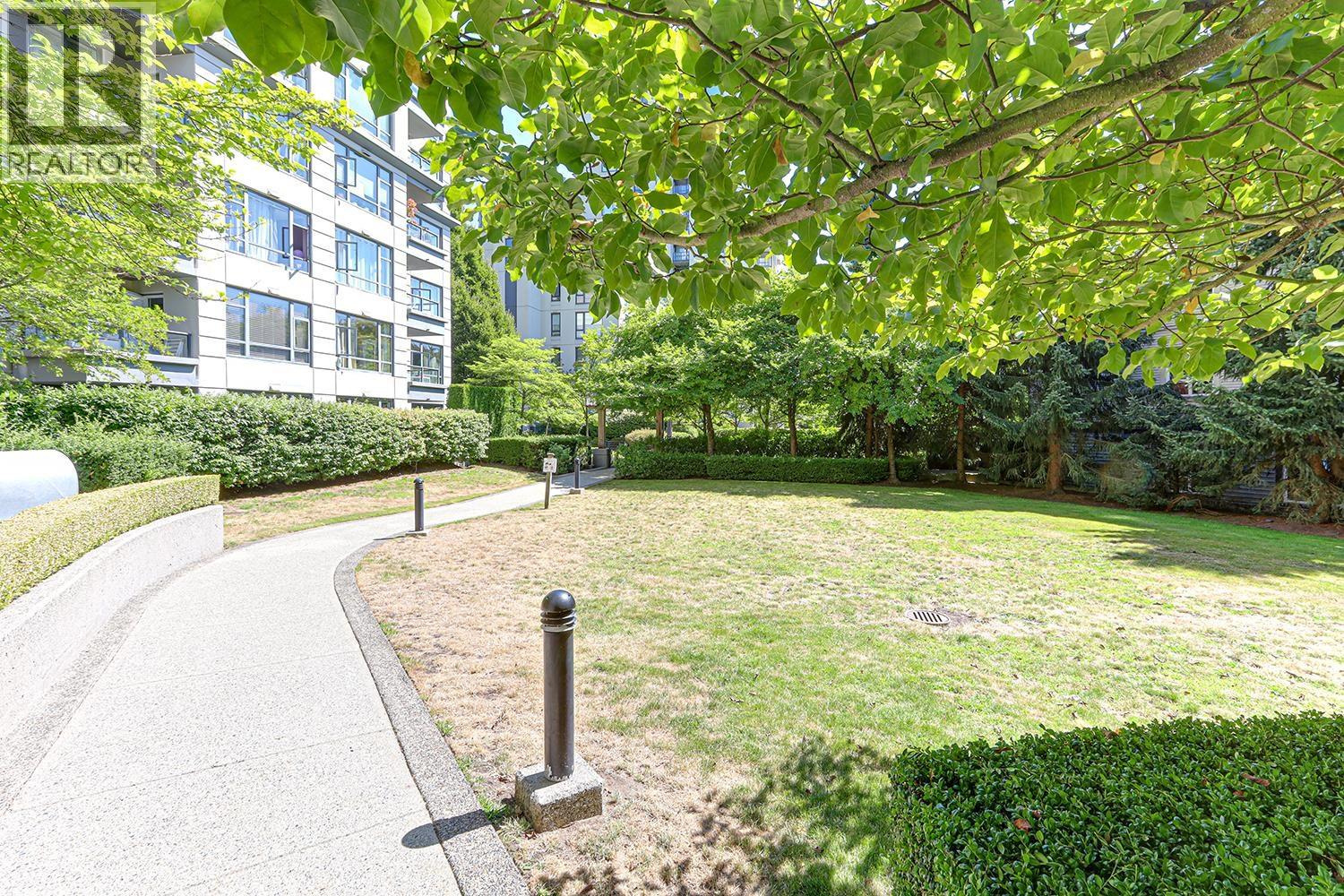 Photo 16 of 308 3520 Crowley Drive, Vancouver BC