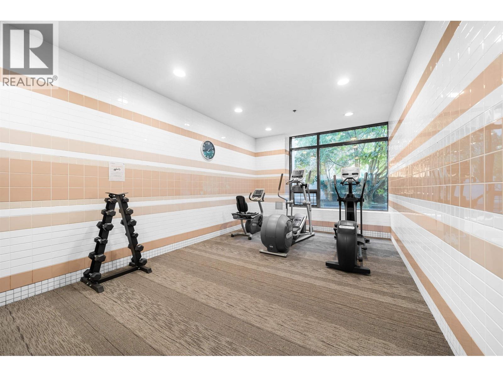 Photo 6 of 607 7063 Hall Avenue, Burnaby BC