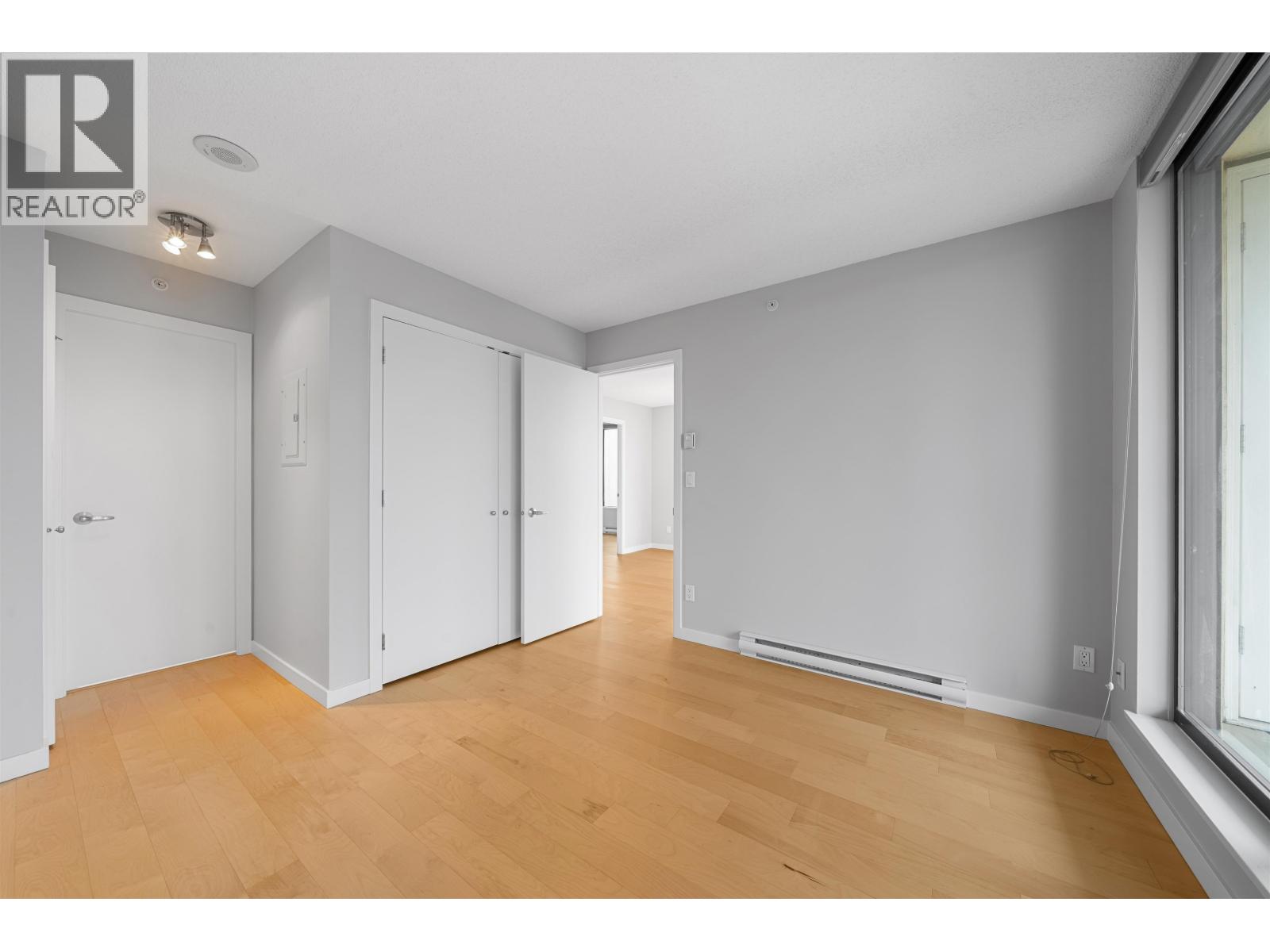 Photo 20 of 607 7063 Hall Avenue, Burnaby BC