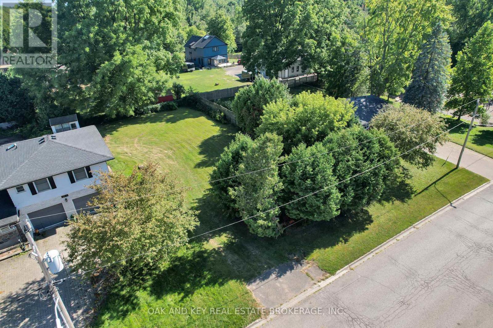 Photo 11 of 7079 Beattie Street, London South ON