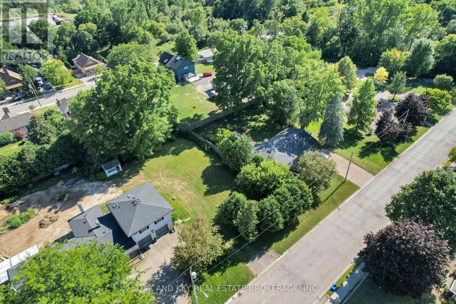 Photo 1 of 7079 Beattie Street, London South ON