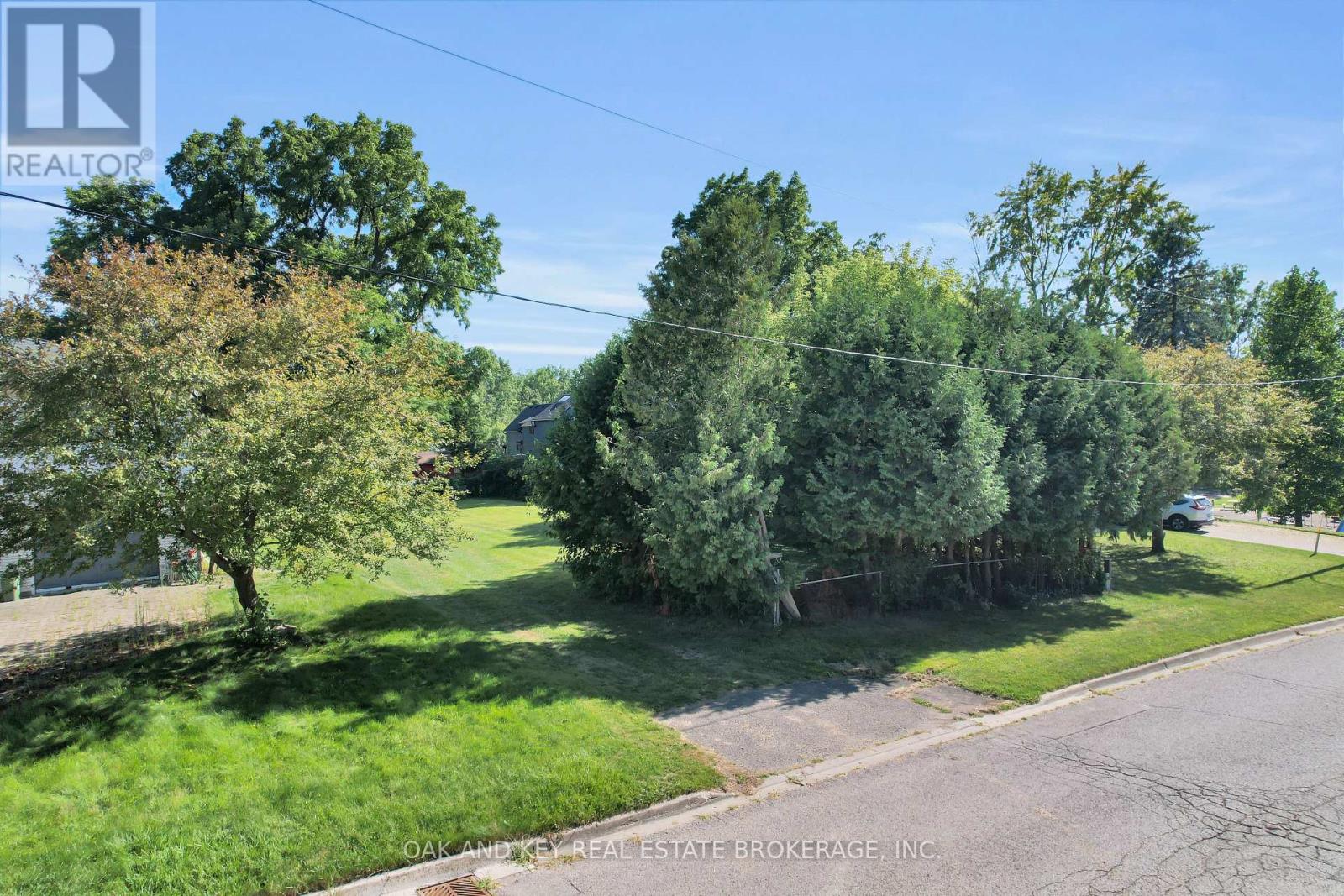 Photo 9 of 7079 Beattie Street, London South ON